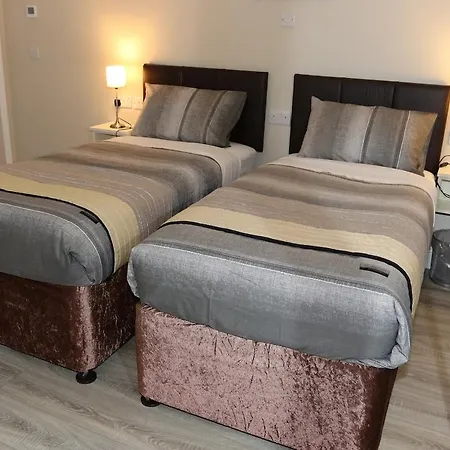 Lejlighed Coaches Corner - Accessible Guest Suite - 5 Minutes Drive From Town - Singles Or Super-King & Double Sofa Bed