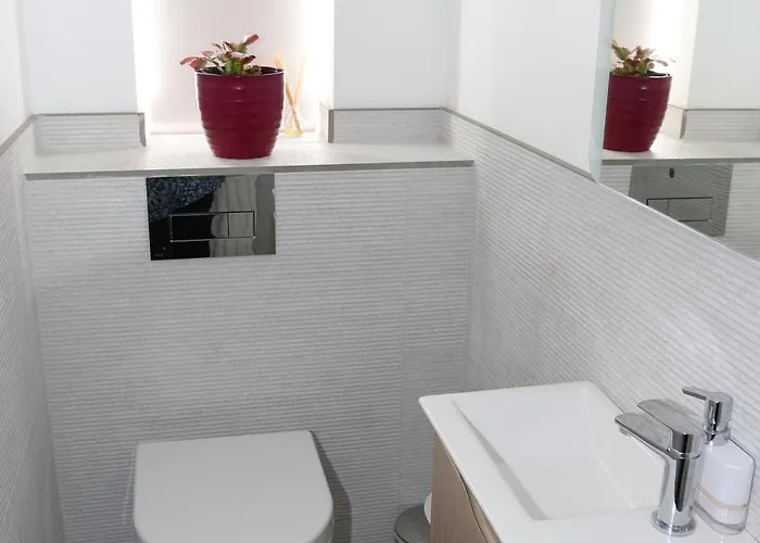 Lägenhet Coaches Corner - Accessible Guest - 5 Minutes Drive From Town - Singles Or Super-king & Double Sofa Bed *