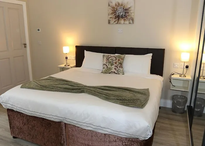 Lägenhet Coaches Corner - Accessible Guest - 5 Minutes Drive From Town - Singles Or Super-king & Double Sofa Bed Castleblayney