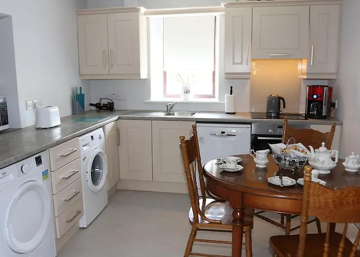 Lägenhet Coaches Corner - Accessible Guest - 5 Minutes Drive From Town - Singles Or Super-king & Double Sofa Bed Castleblayney